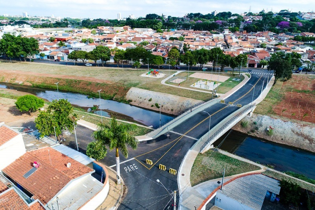Cidades - Sábado social: FAM realiza ação social e plantio de árvores em Santa Bárbara