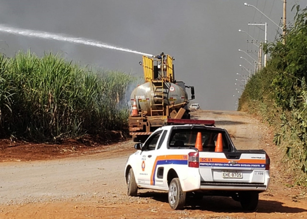 Cidades - Operação Estiagem segue em Santa Bárbara