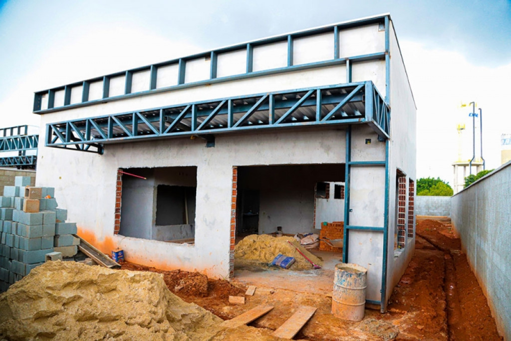 Cidades - Segue a construção do Novo Laboratório de Análises Clínicas