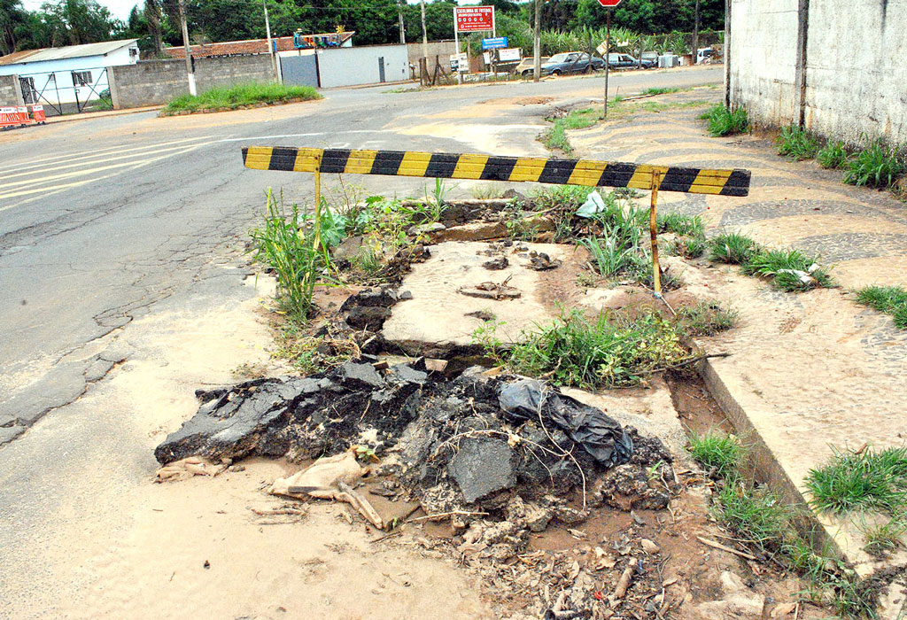 Foto Do Dia - Abandonada