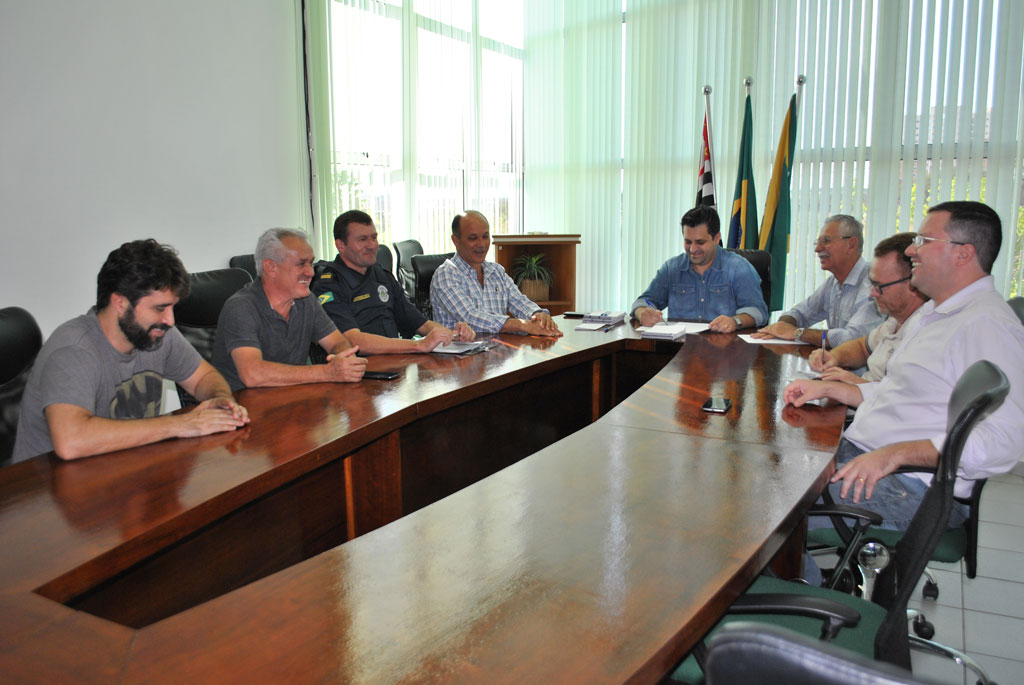 Política - Comissão de Segurança promove reunião com Dr. Rômulo 