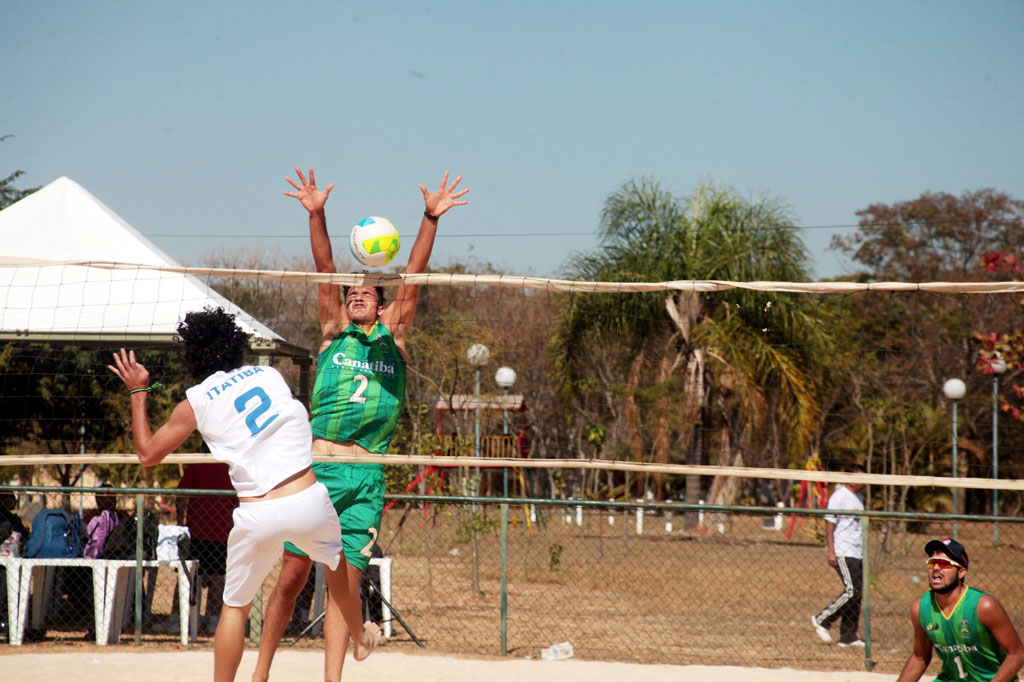 Esporte - Vôlei de Praia e Malha estreiam com vitórias 