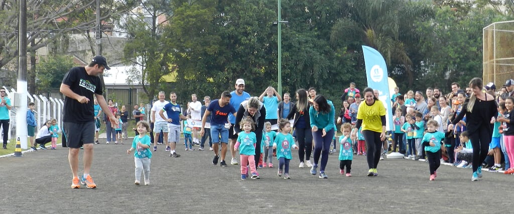 Esporte - Corridinha no CSU teve 130 crianças 