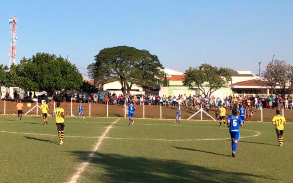 Esporte - Real Vista Alegre e Esmeralda na final do Varzeanão