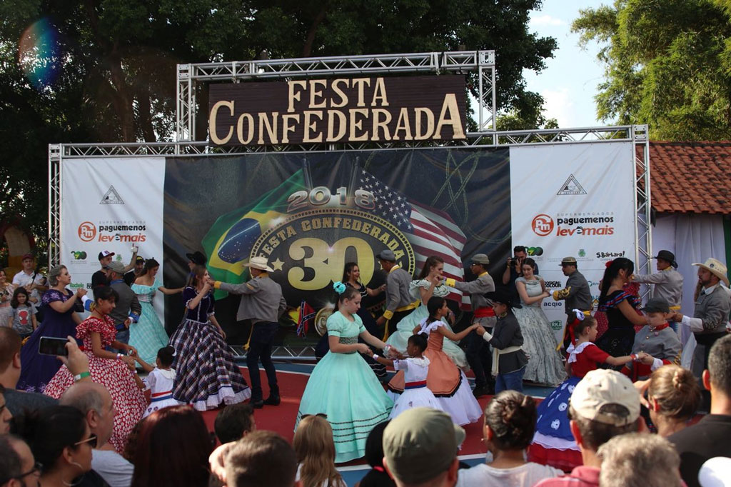  - 30ª Festa Confederada registra bom público no Cemitério dos Americanos