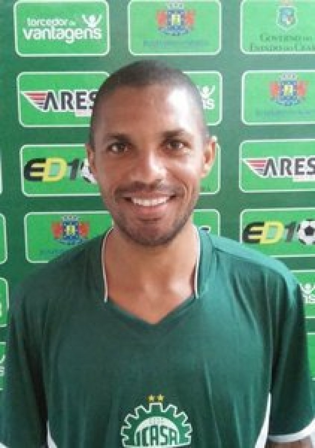 Esporte - União acerta com Jean Natal, Magno Gonçalves e o lateral Alex Ferreira