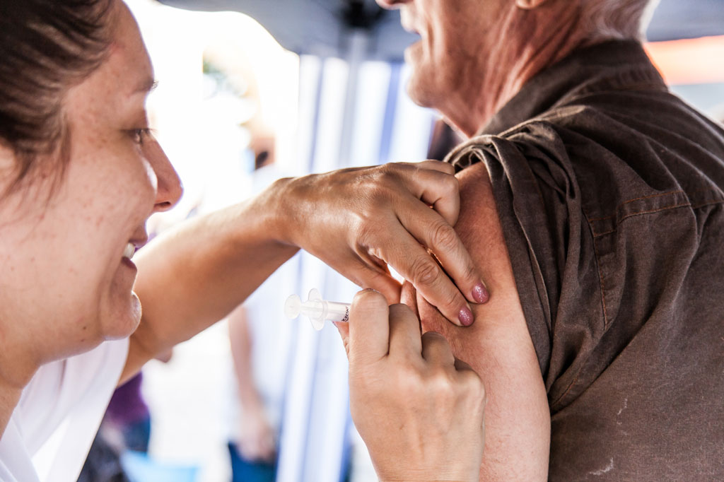 Saúde - Campanha de vacinação contra gripe entra na última semana