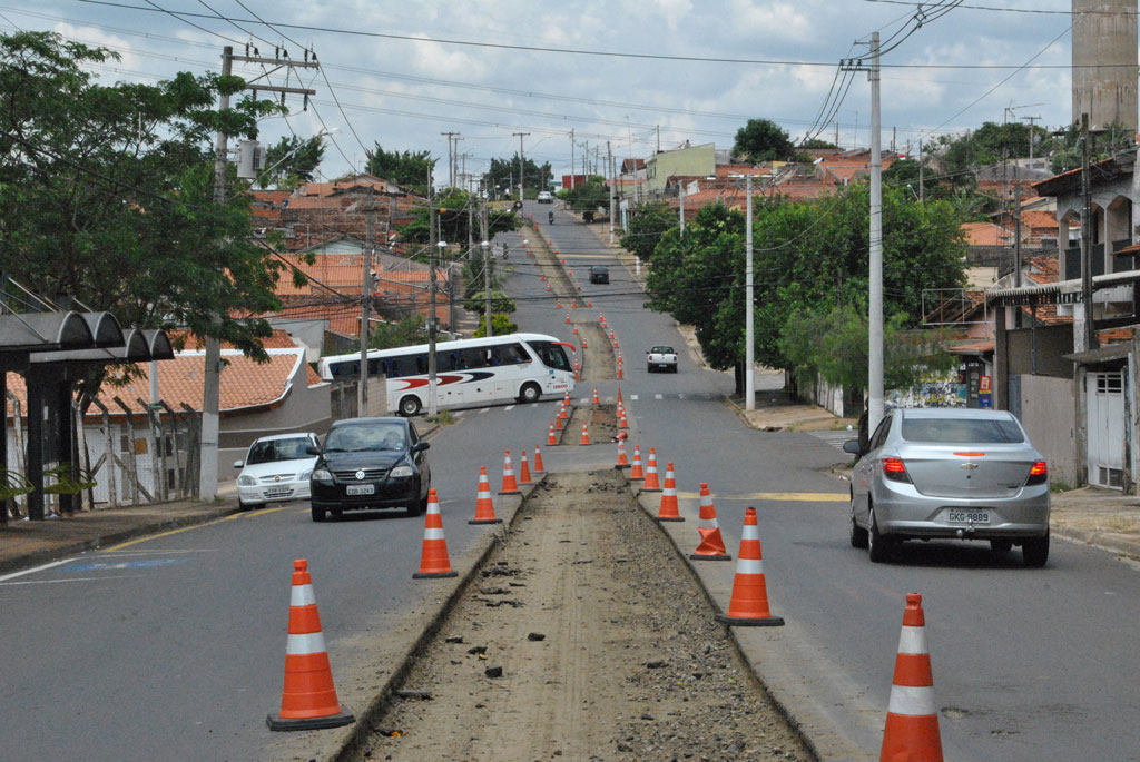  - Começa obra do canteiro da Av. Brigadeiro Eduardo Gomes