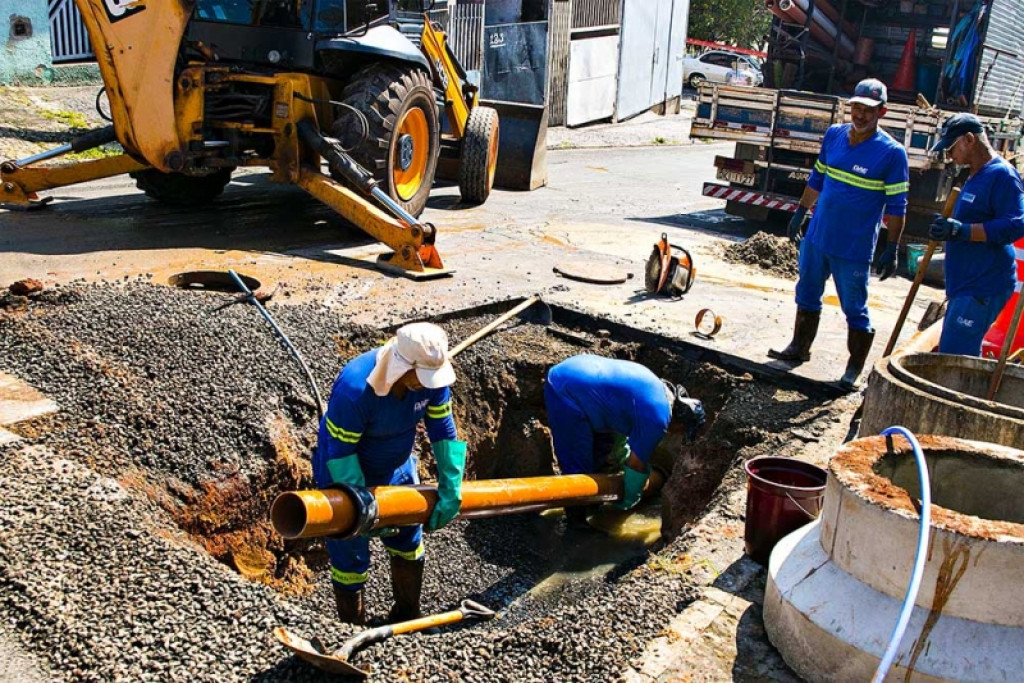 Cidades - DAE realiza reparo em rede de esgoto no Vista Alegre