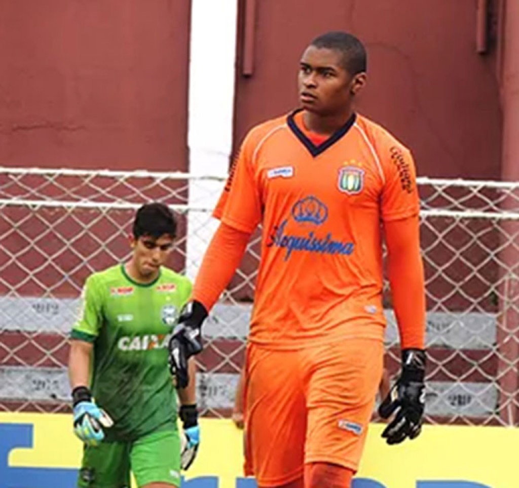 Esporte - Maurílio traz “pacotão” de jogadores do ABC