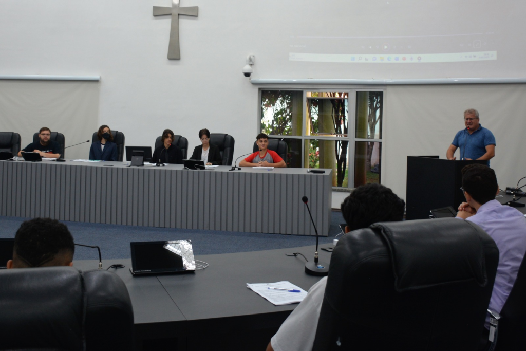 Cidades - Projeto Câmara do Futuro   promove 1ª reunião simulada