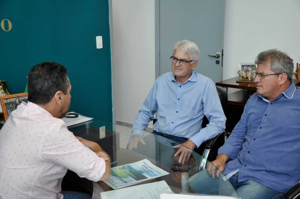 Política - Deputado Roberto Engler recebe pedidos de vereadores 