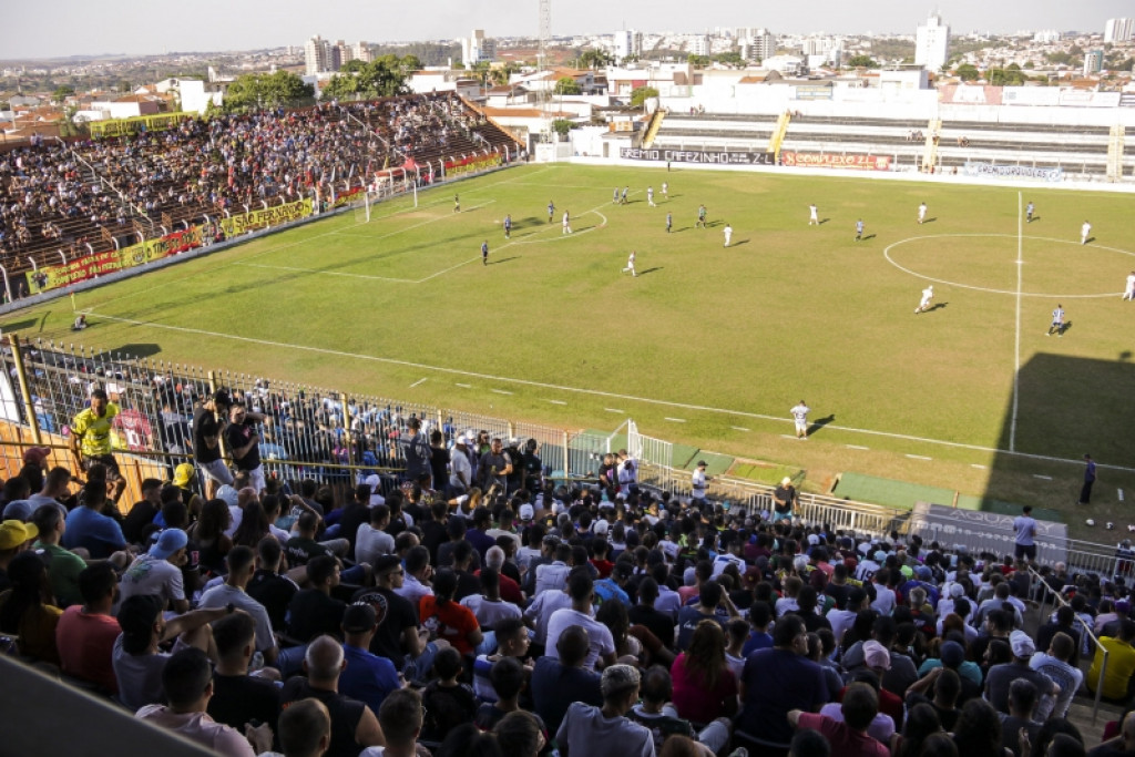 Cidades - Abertas inscrições para o Campeonato Barbarense de Futebol Amador da 1ª e 2ª divisões