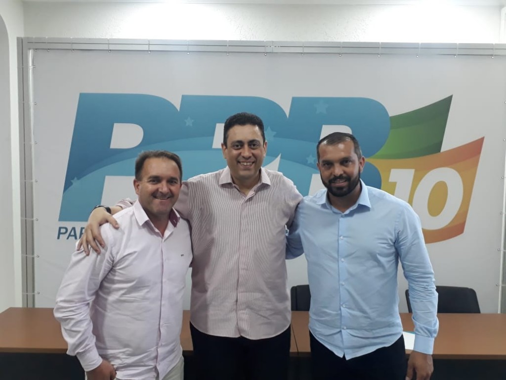 Política - Alex e Isac participam de encontro com presidente estadual do PRB