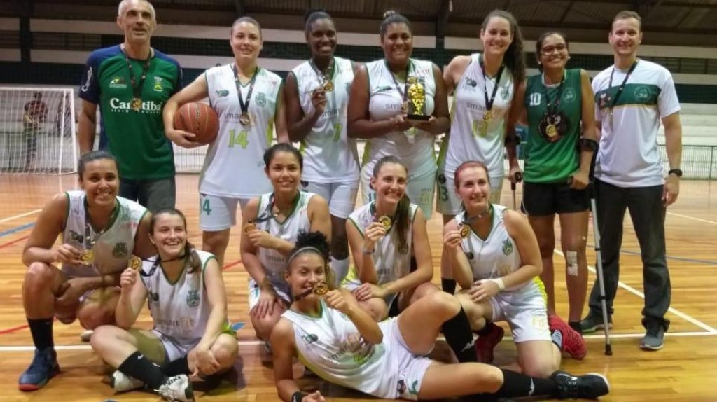 Esporte - Basquete feminino é campeã regional