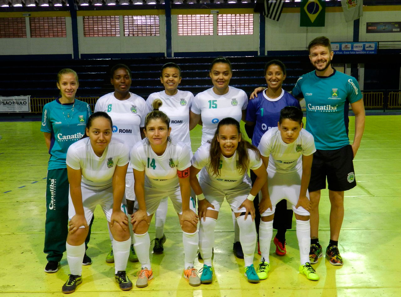 Esporte - Jogos Abertos: Futebol feminino perde na estreia