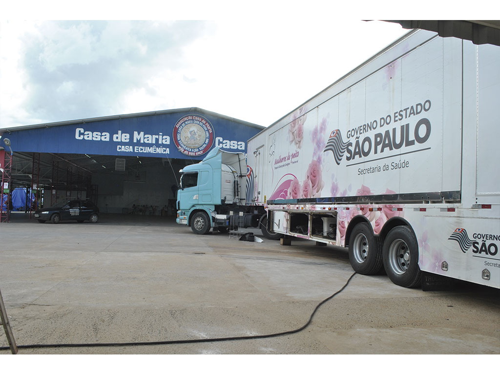 Saúde - Carreta-móvel do Mulheres do Peito chega a Santa Bárbara