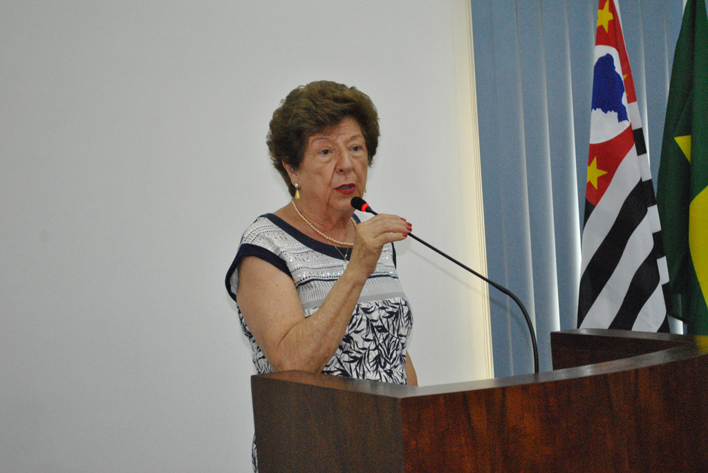Política - Câmara homenageia professores 