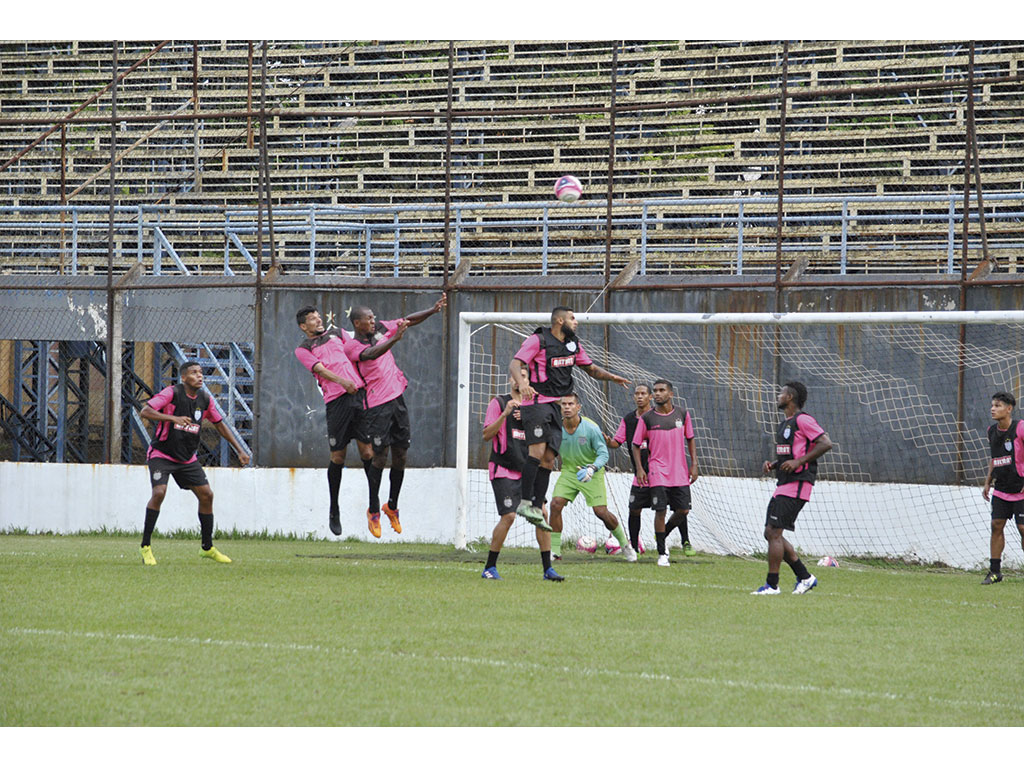 Esporte - União Barbarense: vencer hoje à noite ou se complicar de vez