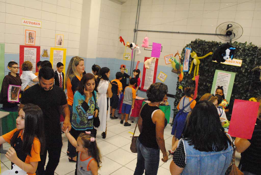 Educação - Pais, familiares e comunidade prestigiam “Mostra Pilares”