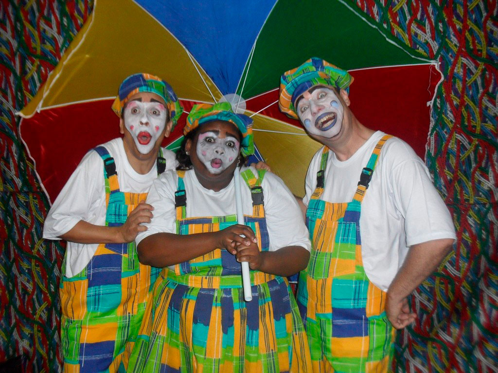 Cultura - Cia Xekmat apresenta “Toró de Histórias” hoje na Estação Cultural